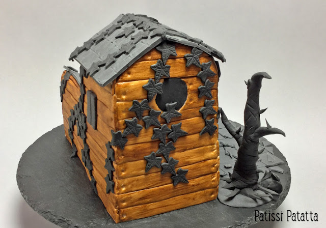 gâteau d’halloween, gâteau maison hantée, maison hantée, recette de gâteau halloween, tutoriel maison en gâteau, tutoriel cake design, tutoriel halloween, ganache chocolat au lait, cake design, pâte à sucre, colorant alimentaire, gum past, fondant, halloween cake, house cake,