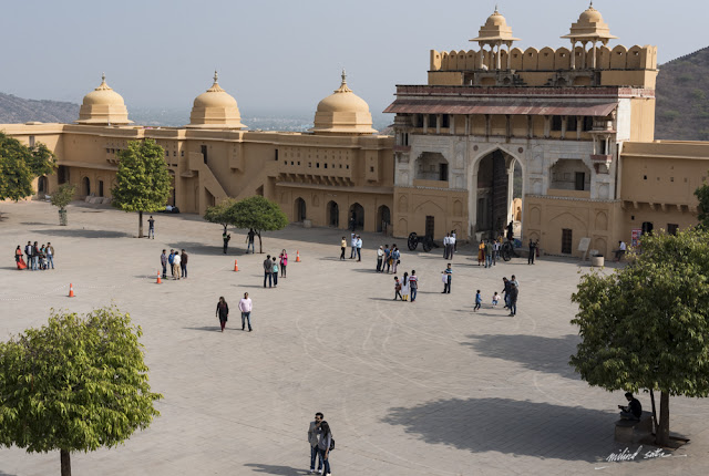 Courtyard at Amer Fort, Jaipur (www.milind-sathe.com)