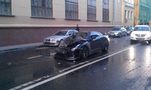 thats_what_happens_when_moron_drives_a_fast_car_640_06