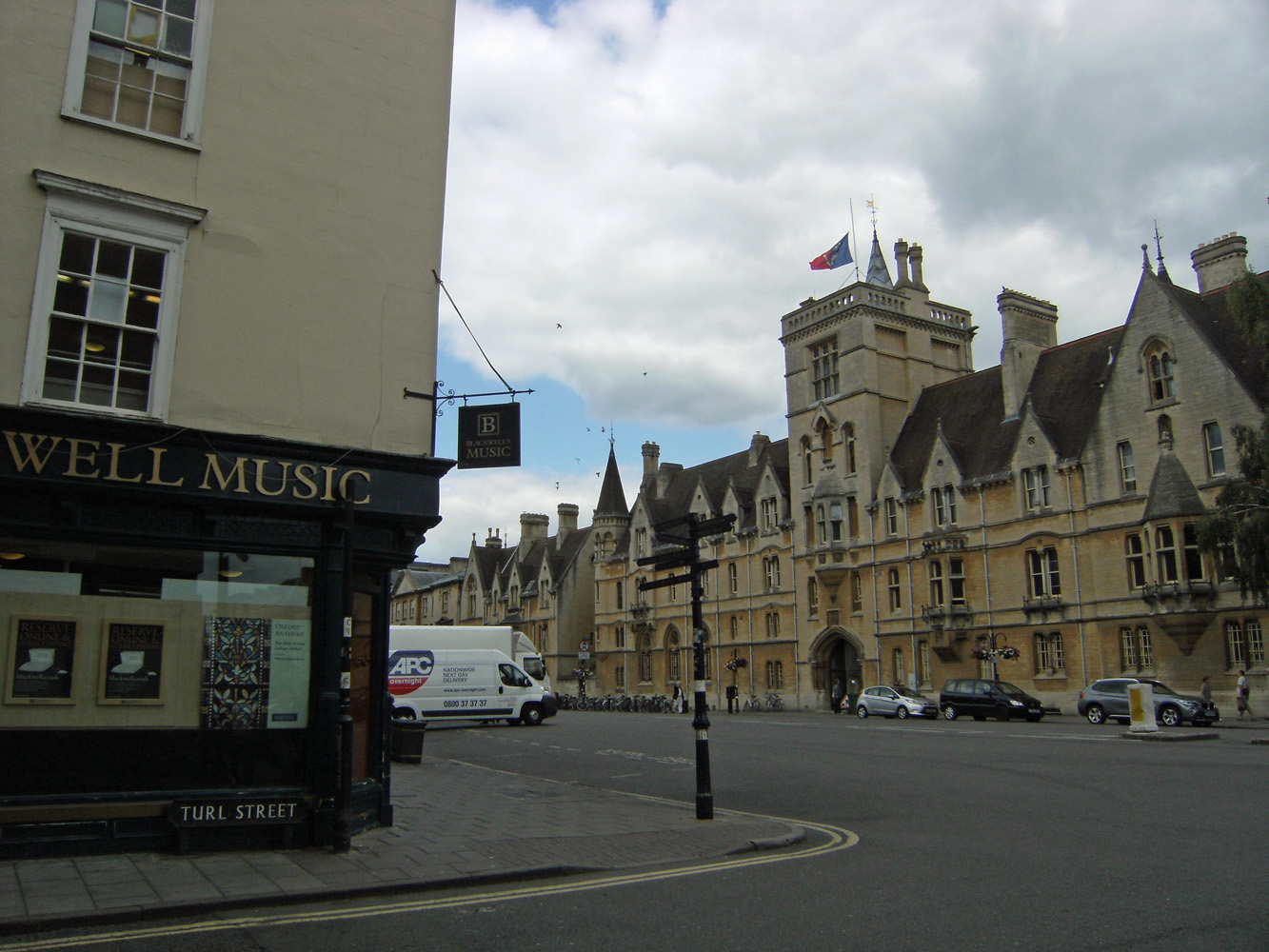 010711_Oxford_Turl_Street_%2526_Broad_Street.jpg