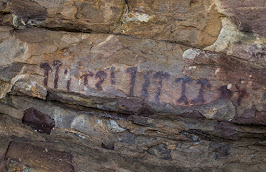 pintura rupestre en la cueva de Villar de Humo