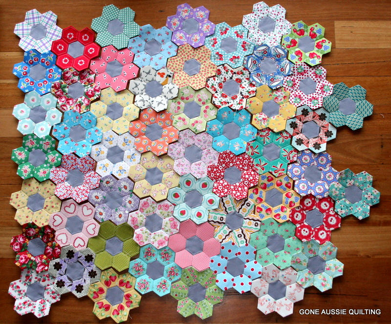 english paper piecing paper for English Quilting: More Paper Piecing Aussie Gone