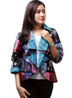 Model baju batik kantor modis untuk wanita