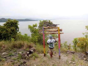 gerbang di pulau karamasang