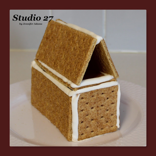 Kid Friendly Graham Cracker Gingerbread Houses