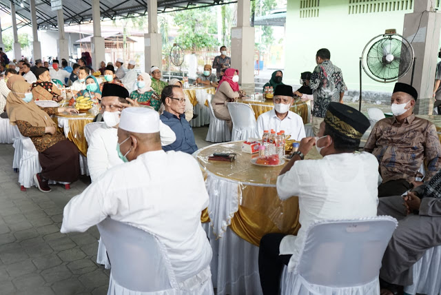 Bupati Bersama Pj Sekdakab Asahan Menghadiri Buka Puasa Bersama Yang Digelar Yayasan UNA