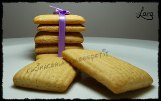 http://cucinaconlara.blogspot.it/2017/05/biscotti-simil-novellini-senza-uova-e.html