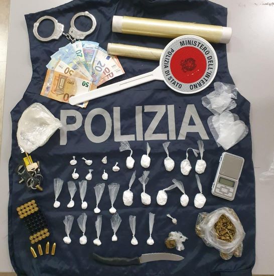 Droga e armi in casa, arrestata coppia di fratelli a Padova