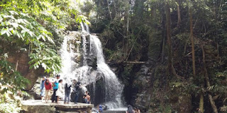  PESONA KEINDAHAN AIR TERJUN GURUH GEMURAI DI RIAU