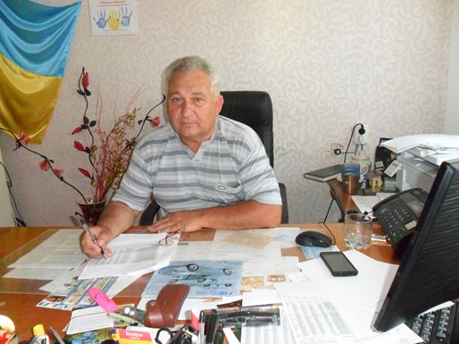Селищний голова Микола Москаленко ось уже восьмий рік плідно працює на благо Врадіївської громади