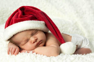 Foto-bayi-pakai-topi-santa