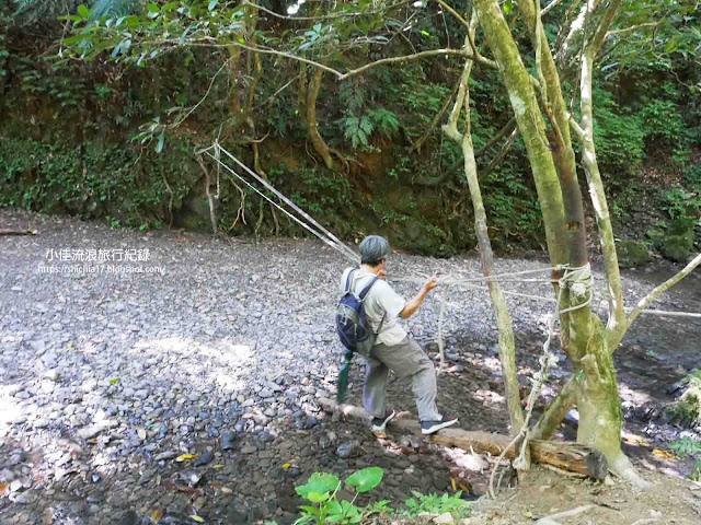 坪溪古道過溪