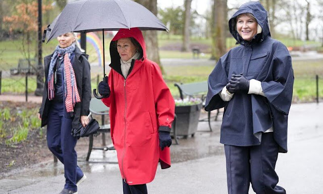 Queen Sonja and Crown Princess Mette-Marit attended the unveiling of Louise Bourgeois monumental spider-like Maman