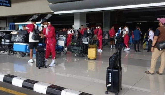Viral Video Pemain Timnas Tidak Disambut Ketua PSSI di Bandara Usai Gagal ke Final Piala AFF