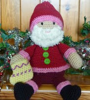 http://www.ravelry.com/patterns/library/funky-santa