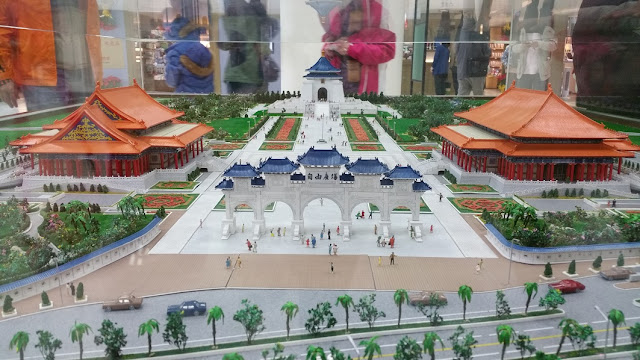 chiang kai shek memorial hall model