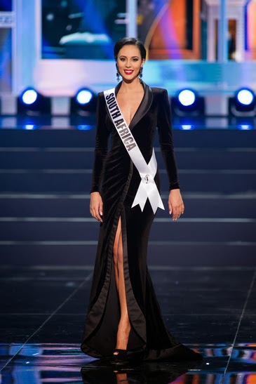 SASHES AND TIARASMiss Universe 2013 Preliminaries 