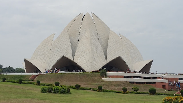 Places To See In Delhi India, Lotus Temple, Red Fort, Rajpath, Rastrapati bhavan, Holiday places, India, Travel, Tourist Tourism,   