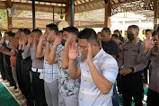    Polres Purbalingga Gelar Sholat Gaib untuk Korban Gempa Bumi di Cianjur