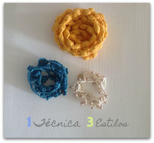 Tres colladas tejidos en crochet