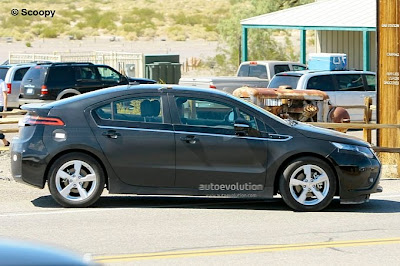 2012 Opel AMPERA details and spy pictures