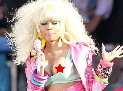 Nicki Minaj Wardrobe Malfunction VMA