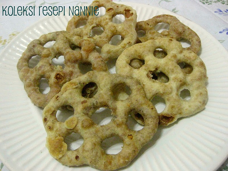 RESEPI NENNIE KHUZAIFAH: KUIH CINCIN DARI LABUAN