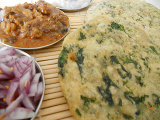 spinach and garlic chapathi