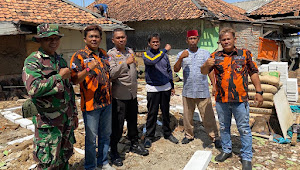 Tim Bedah Rumah MPC PP Kabupaten Bekasi Perbaiki Rumah Anak Yatim Di Cikarang Pusat
