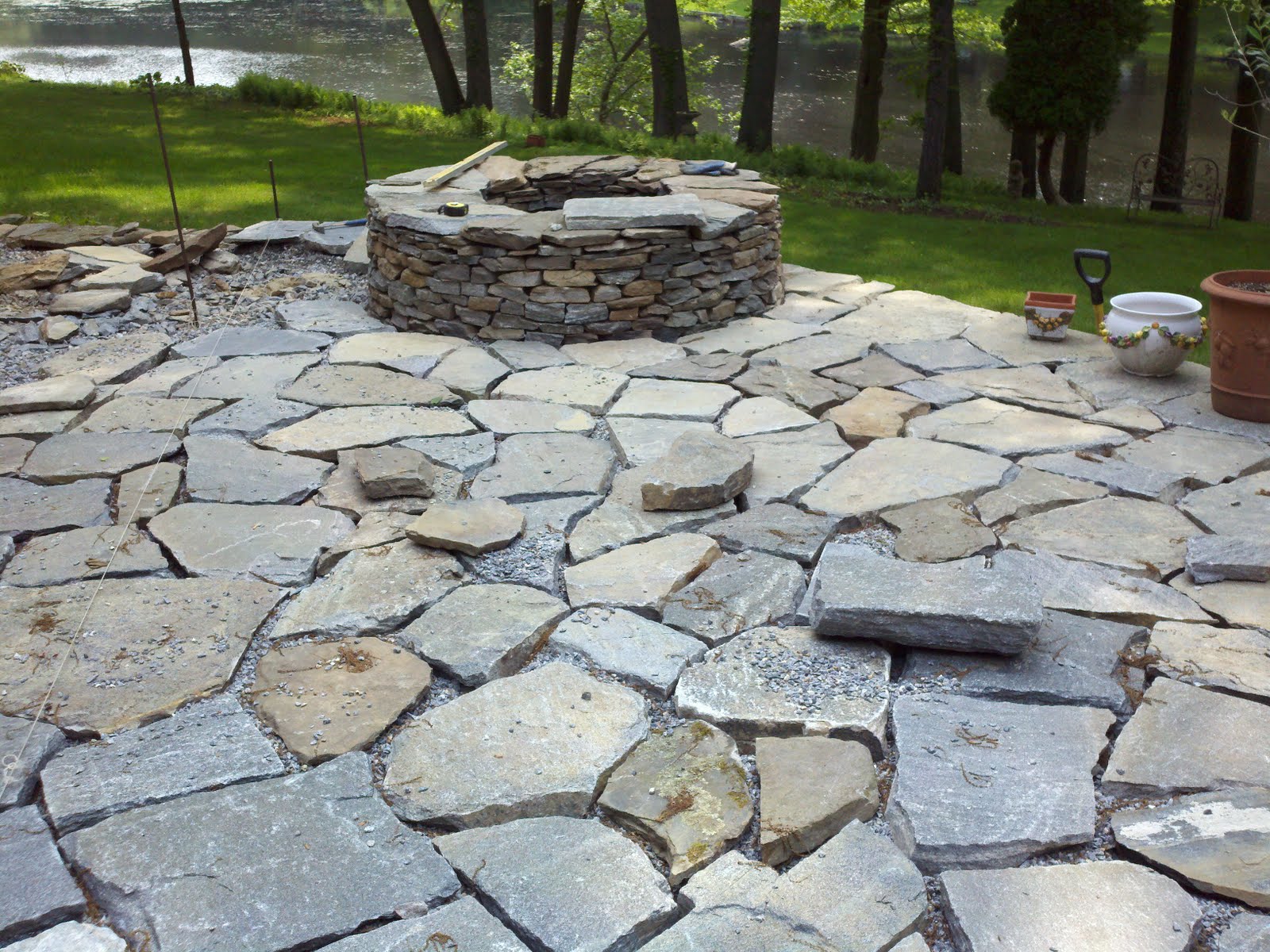 Cool Backyard Ideas With Stones