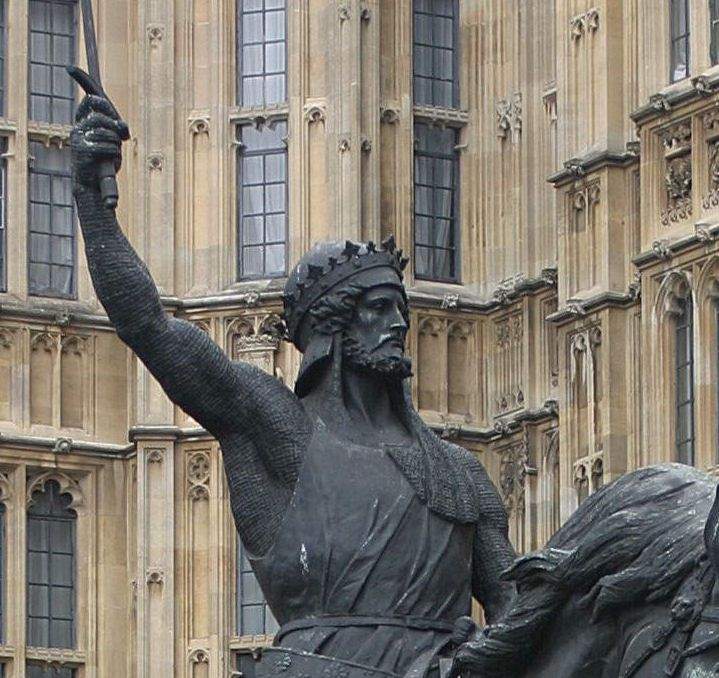 Ricardo III, Coração de Leão. Estátua frente ao Parlamento de Londres. Inglaterra.