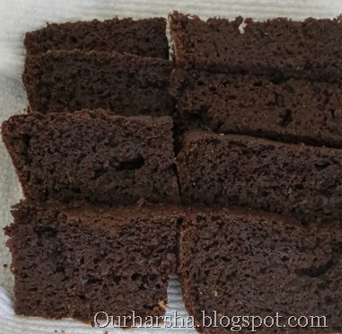 Super Moist Chocolate Cake (4)