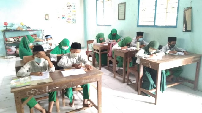 Meski Terbatas, Siswa Kelas 6 MI Muhammadiyah Semarang Semangat Laksanakan PAT