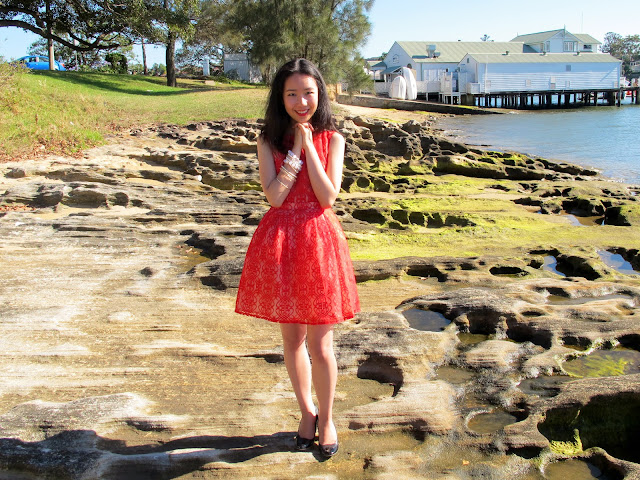 {Festive Lace} ASOS red lace dress perfect for Christmas parties on petiteplayground.blogspot.com