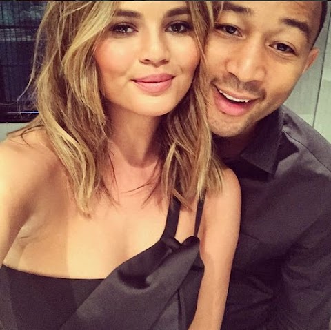  Did you know they ‘Hooked Up’ on their 1st Date?  says John Legend & Chrissy Teigen are Expecting