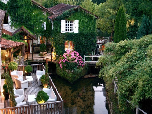 Le Moulin Du Roc Hotel in France