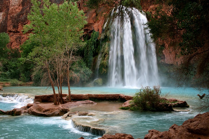 Empat Air Terjun Terindah di Empat Negara