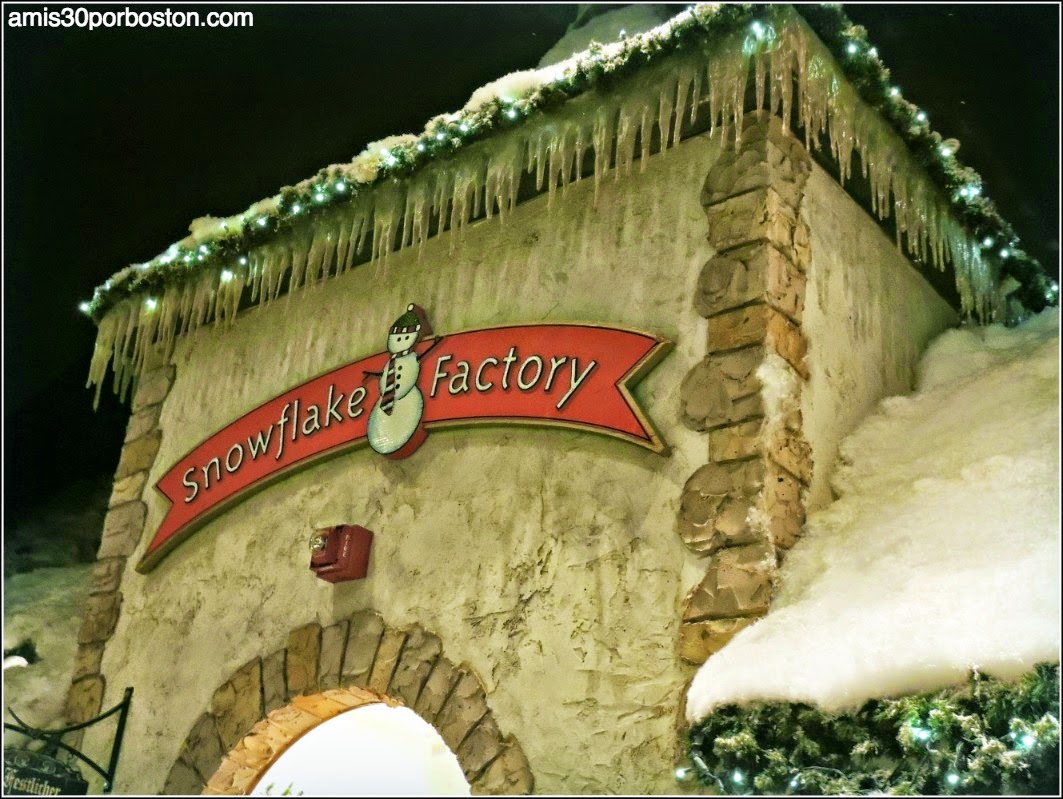 Yankee Candle Village: Snowflake Factory