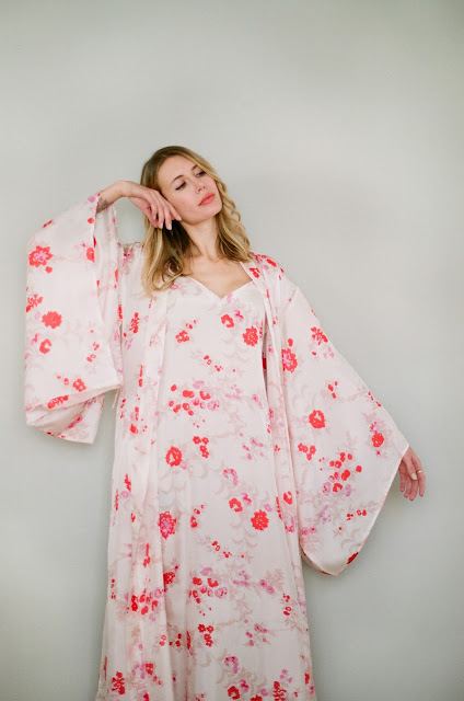 Custom pure silk kimono robe with matching slip. Made to measure, curvy girl lingerie, extra long