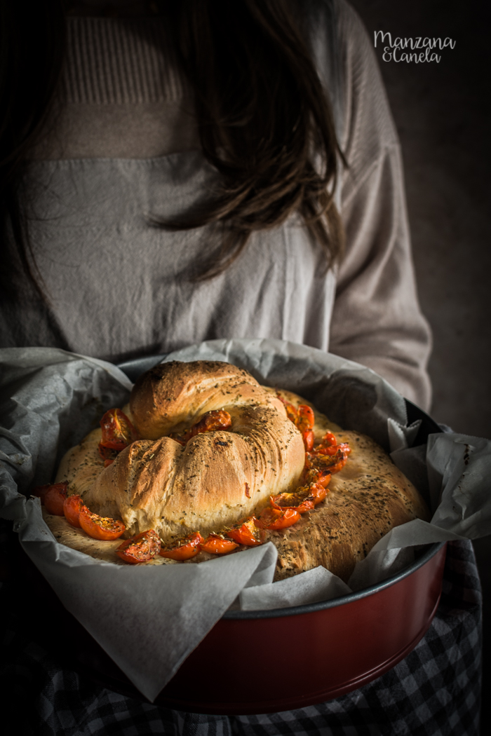 Focaccia enrollada. Receta fácil y perfecta para compartir.