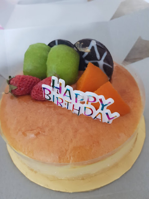 Cheese cake for birthday celebration