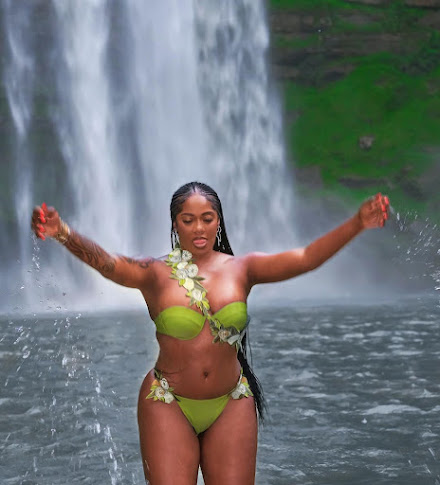 Tiwa Savage Displays Hot-Body As She Flaunts 'Swimming Skills'