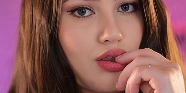 Tips for choosing and using lipstick, gloss and liner for truly sexy, seductive lips