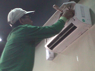 Service<a href=' http://serviecacsby.blogspot.com '> ac </a>Surabaya | Cuci<a href='http://serviecacsby.blogspot.com'> service </a>Ac dan Isi Freon Kebang Sren Embong Malang