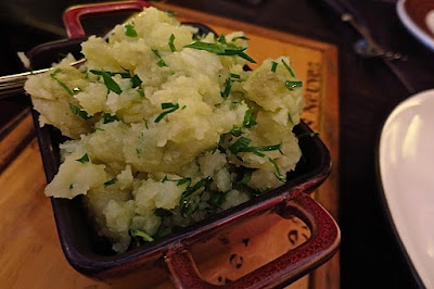 Le Bistrot du Sommelier, crushed potato olive oil parsley