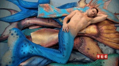 Americano deseja tornar-se o primeiro homem “sereia” do mundo