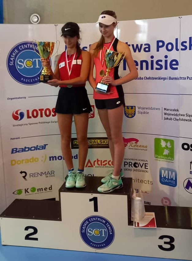 Oliwia Sybicka, tenisistka z Kolbuszowej, mistrzynią i wicemistrzynią Polski