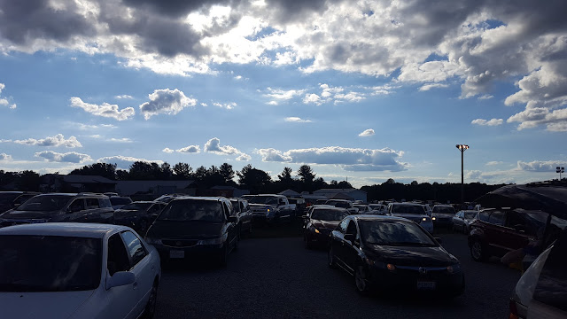 Line of cars - Bonnaroo Chris 2017