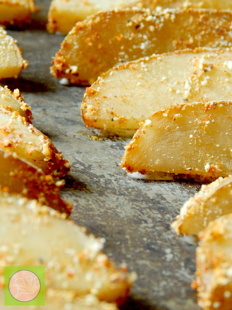 oven baked steak fries (sweetandsavoryfood.com)