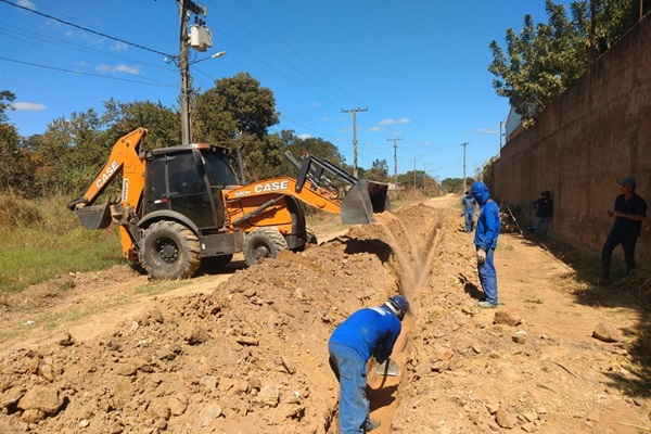 EMBASA AMPLIA ACESSO A COLETA E TRATAMENTO DE ESGOTO EM BARREIRAS